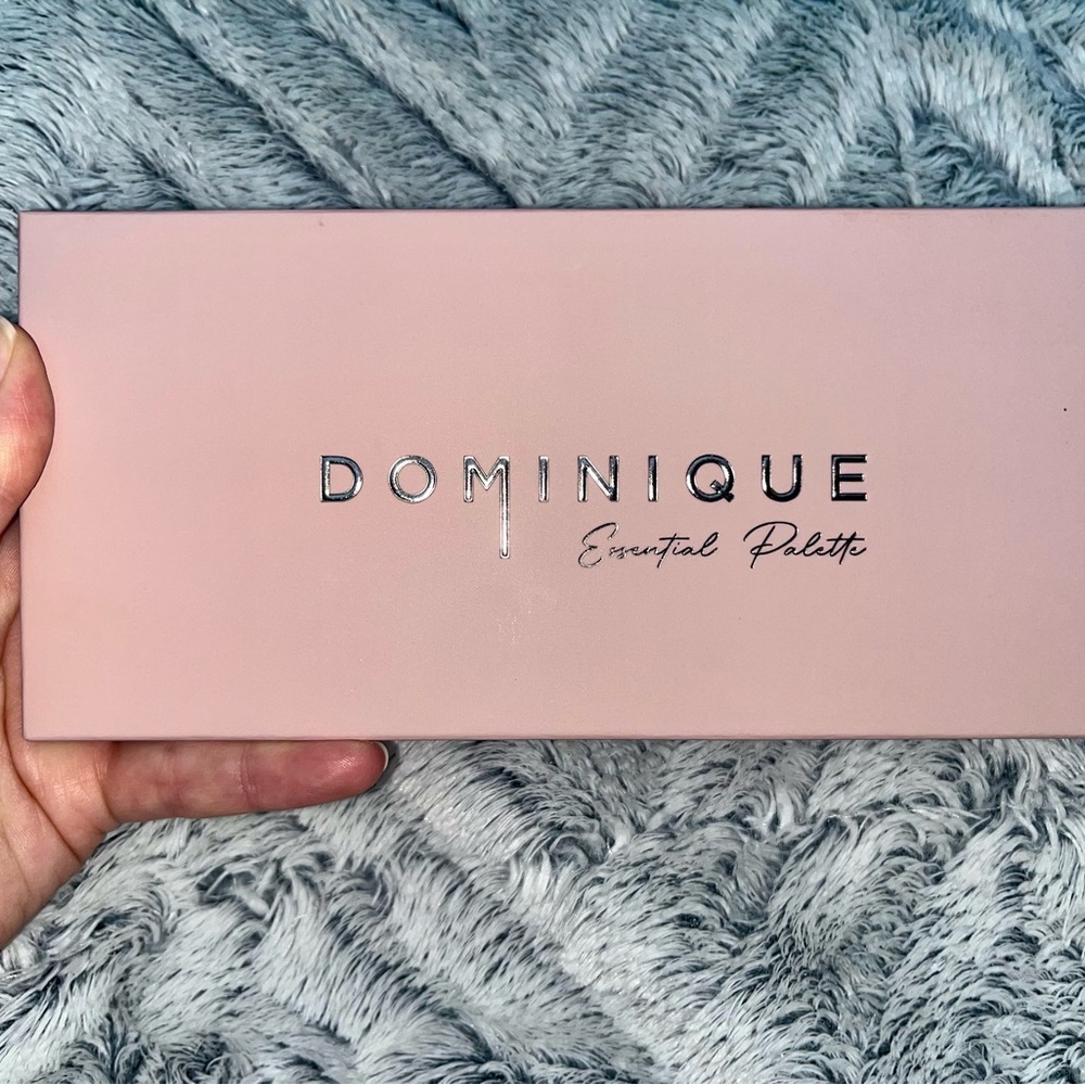 Dominique Essential Palette